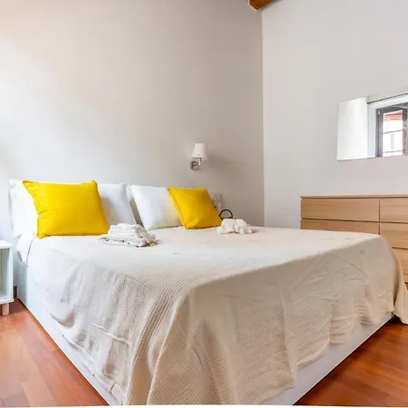 Apartment Modern In The Center 500m From The Estense Castle *